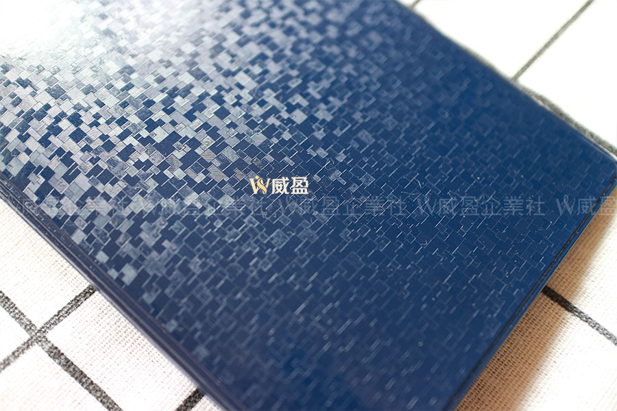 IMG_2203-深藍色亮光皮紋護照套